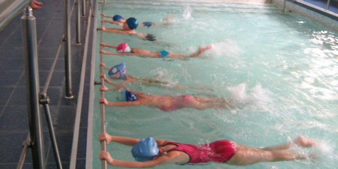 Плуването е важен спорт и за закаляване на детето