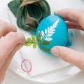 Painting eggs using a sock